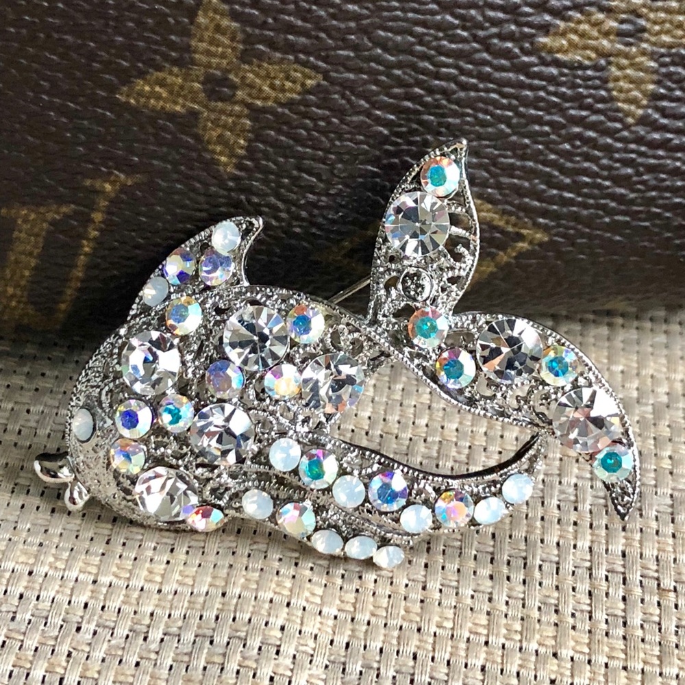 Sparkly Crystal Fish Pin